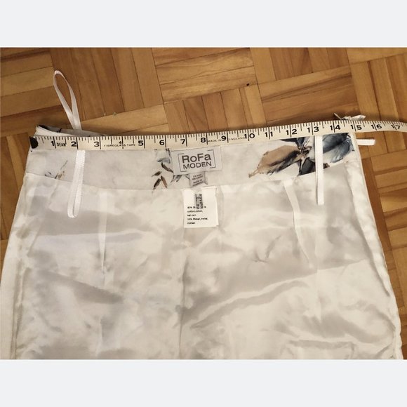 Floral Knee Length Skirt - Picture 12 of 15